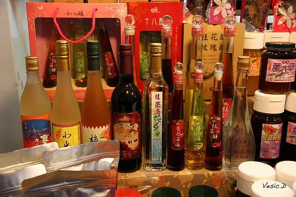 【苗栗南庄景點】南庄老街一日遊：吊橋、桂花巷與油桐花