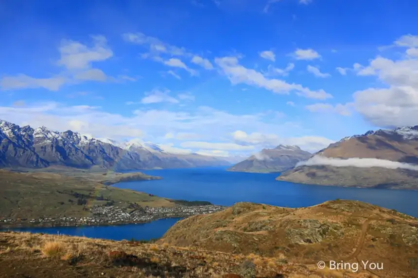 【紐西蘭】皇后鎮山步道健行，俯瞰美到爆的瓦卡蒂普湖景，Queenstown Hill Walkway Trekking